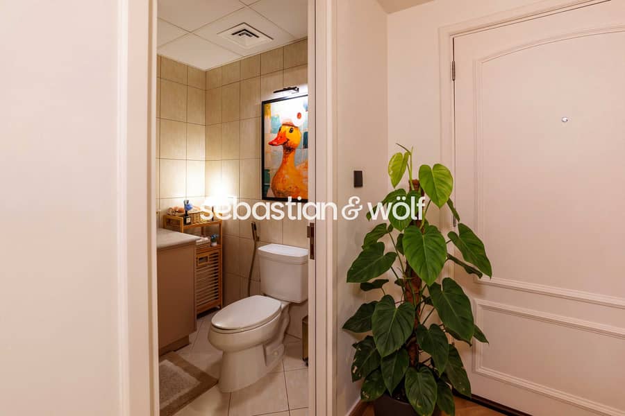 5 5- Guest Bathroom. jpg