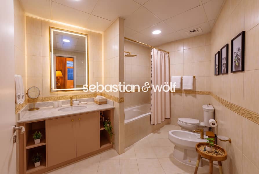 20 20- Ensuite. jpeg
