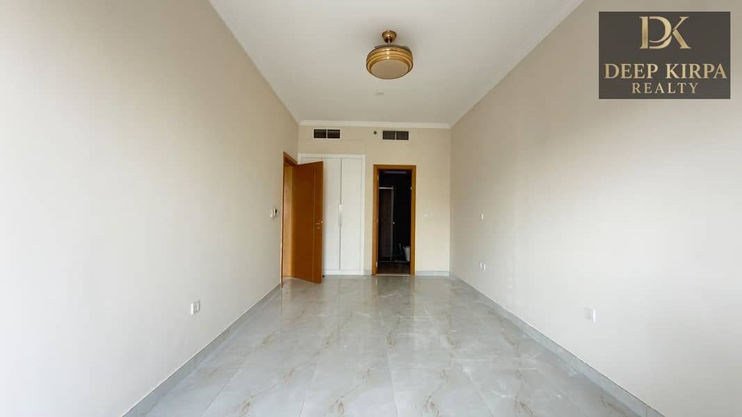 6 WhatsApp Image 2026-10-27 at 1.18. 13 PM. jpeg