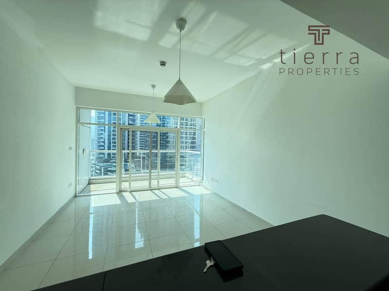 Stunning Marina Views | Prime location Stunning Marina Views | Prime location