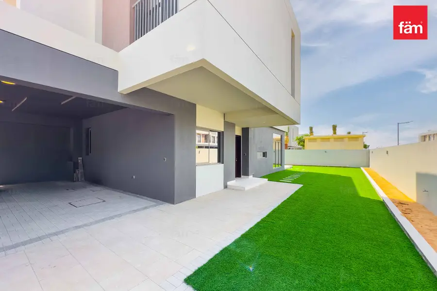 Corner| Premium Layout| Big Plot | SemiDetached
