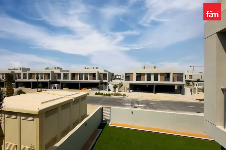 Corner| Premium Layout| Big Plot | SemiDetached