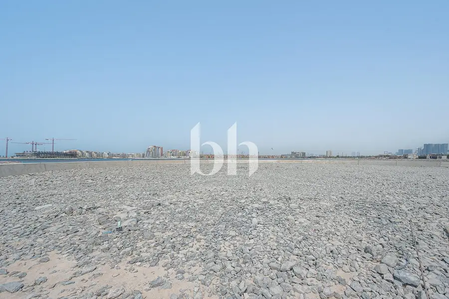 Ocean Front | Corner Plot | For Luxury Villa