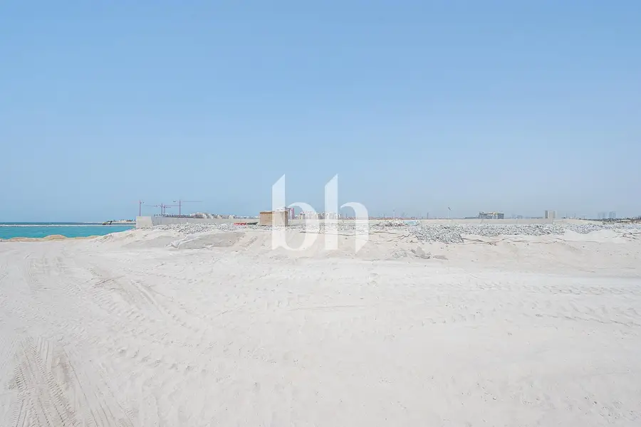 Ocean Front | Corner Plot | For Luxury Villa