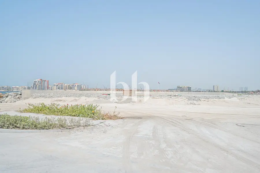 Ocean Front | Corner Plot | For Luxury Villa