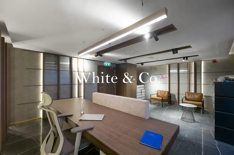 Full Floor | 7 Parkings | Vacant Today