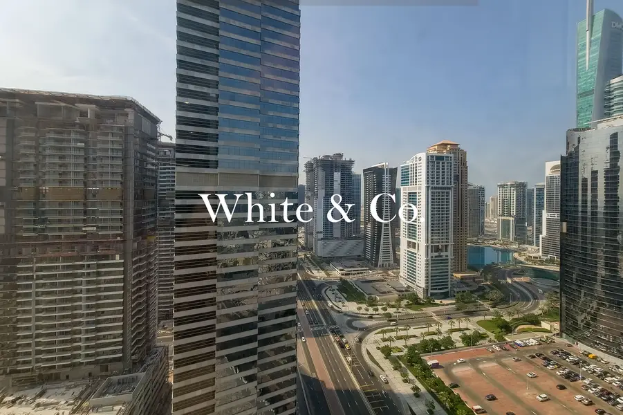 Full Floor | 7 Parkings | Vacant Today