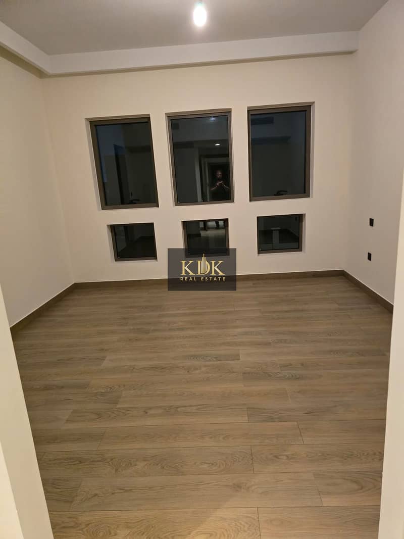 11 WhatsApp Image 2026-10-27 at 2.17. 40 PM (1). jpeg