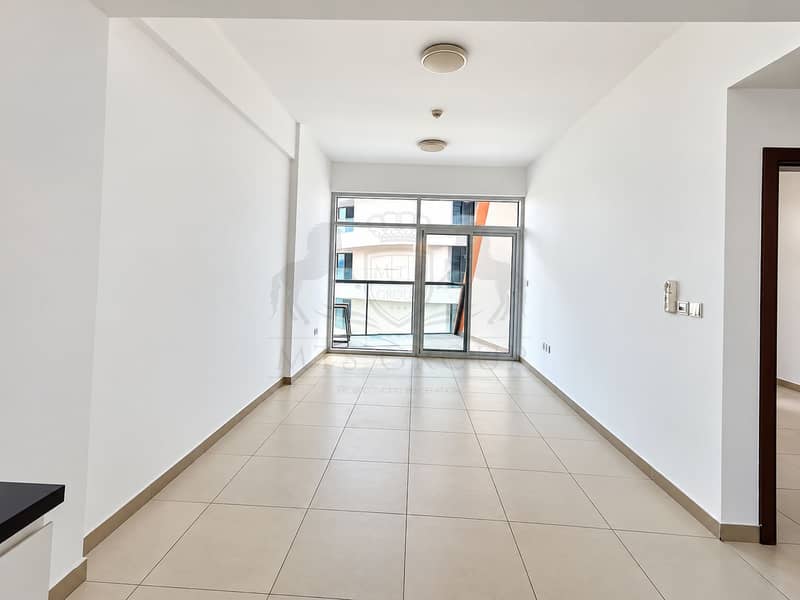 3 Bright Minimalist Apartment Interior. png