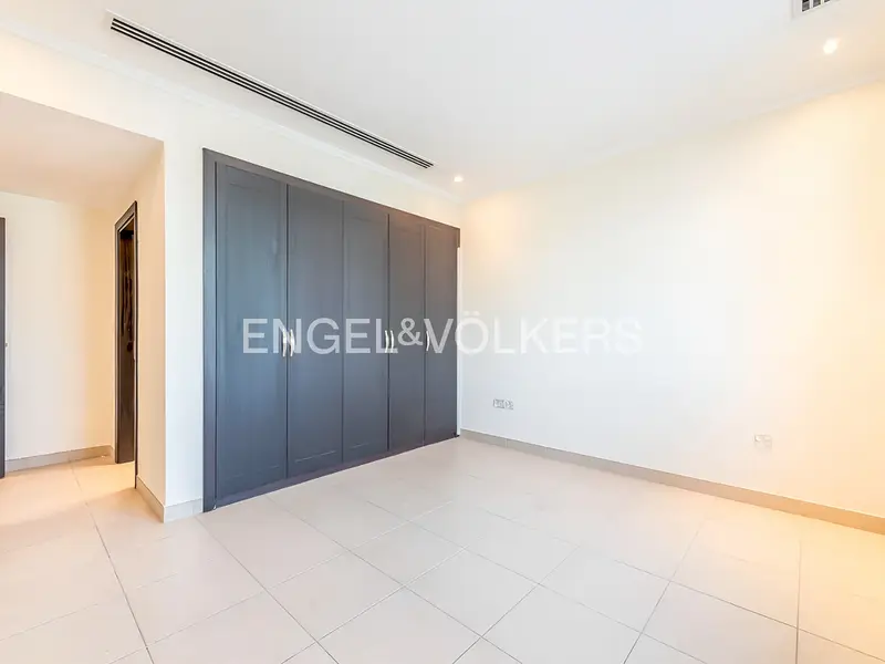 Internal Location | Close to Pavilion | Legacy Large