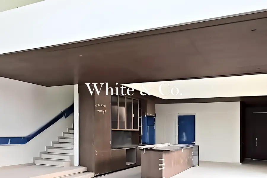Great Location | Private Lift | 4 Bedroom