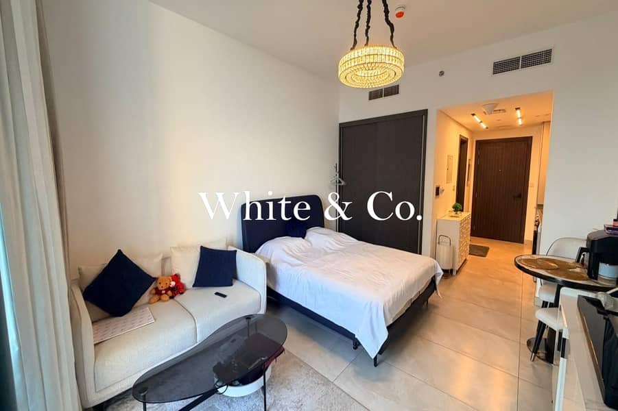 VOT FURNISHED STUDIO | PARAGON | 6.3% ROI VOT FURNISHED STUDIO | PARAGON | 6.3% ROI