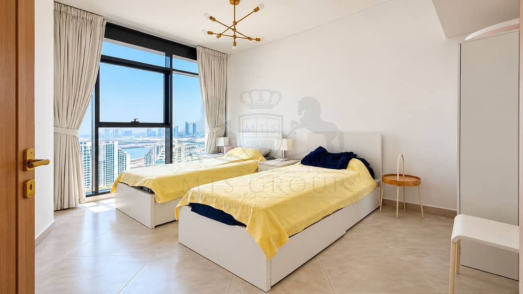 3 Bright Twin Bedroom with City Views. png