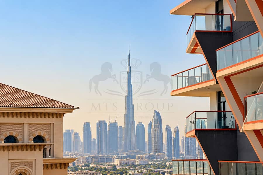 20 Dubai Skyline with Burj Khalifa and Balconies. png