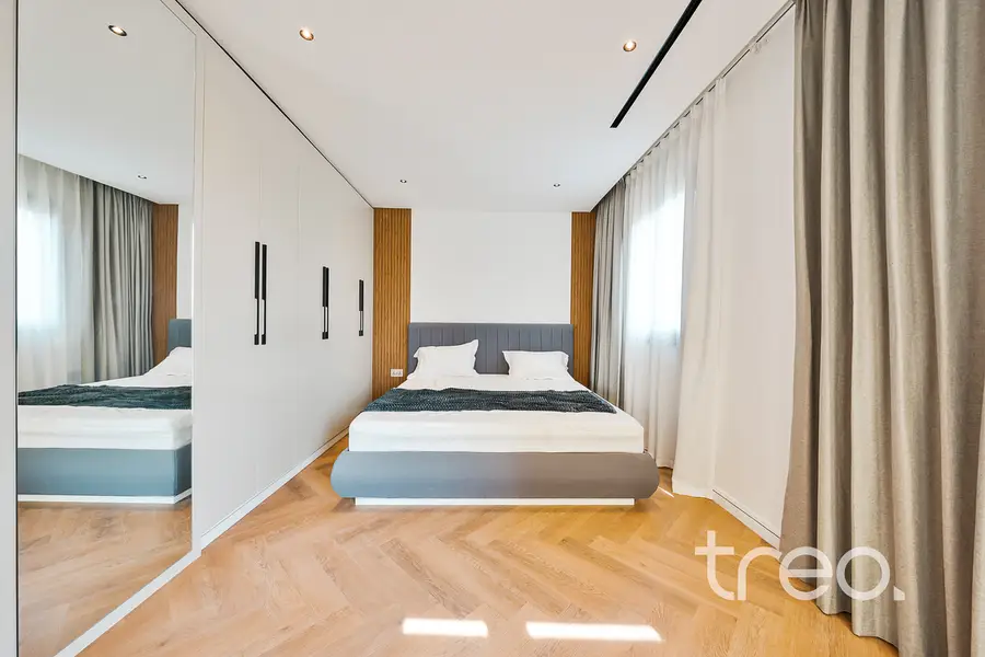 Exceptionally Renovated Type-4M | Prime Springs 3