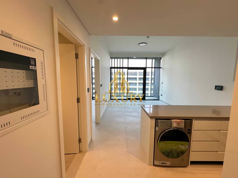 Luxury 1-Bedroom Apartment with Balcony in Vida Residences Luxury 1-Bedroom Apartment with Balcony in Vida Residences