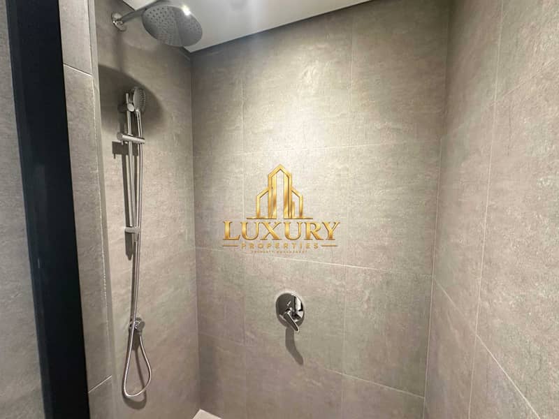 30 Luxury 1-Bedroom Apartment with Balcony in Vida Residences