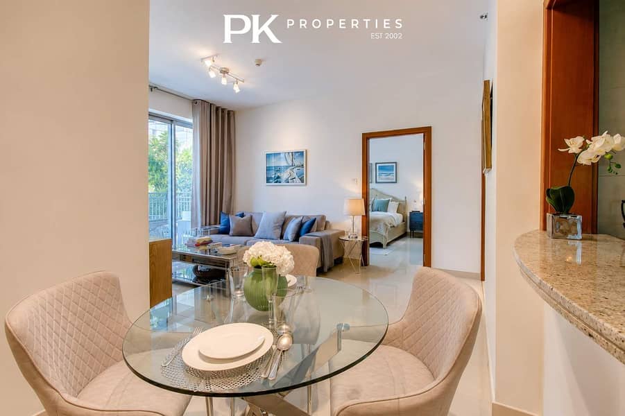 7 Dubai Mall 1BR Apartment with Balcony & Gym