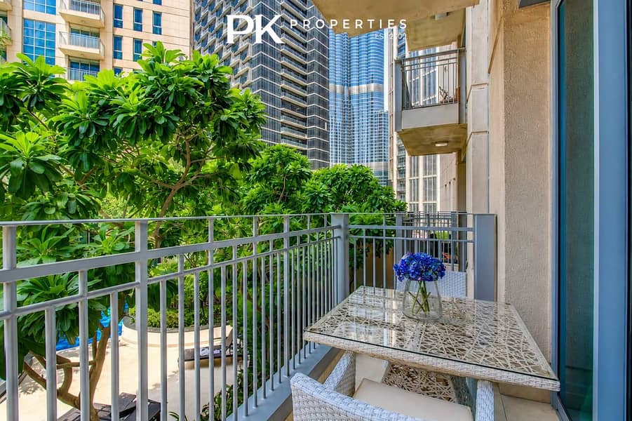 19 Dubai Mall 1BR Apartment with Balcony & Gym