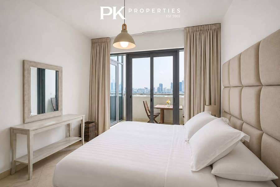 11 Luxury Dubai Apartment with Golf Course Views