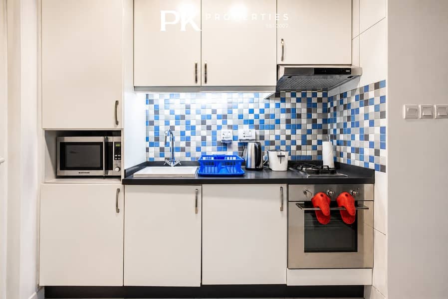 9 Palm Jumeirah Studio with Stunning Marina View!