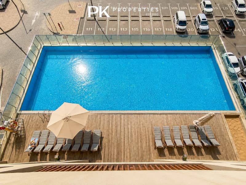 15 Palm Jumeirah Studio with Stunning Marina View!