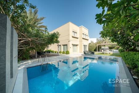 5 habitaciones Villa para en Alquiler en The Meadows, Dubai - Villa en The Meadows,The Meadows 5, 5 dormitorios, 900000 AED - 17000399 5 habitaciones Villa para en Alquiler en The Meadows, Dubai - Villa en The Meadows,The Meadows 5, 5 dormitorios, 900000 AED - 17000399