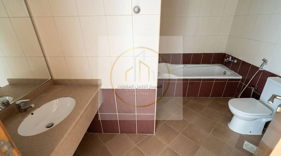 20 Real_estate_photo_enhancement_in…_20261006094941. jpg