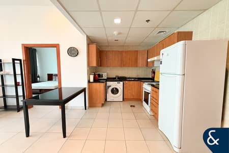 1 habitación Apartamento para en Venta en Dubai Marina, Dubai - Apartamento en Dubai Marina,Marina View Tower,Marina View Tower A, 1 dormitorio, 1400000 AED - 17000543 1 habitación Apartamento para en Venta en Dubai Marina, Dubai - Apartamento en Dubai Marina,Marina View Tower,Marina View Tower A, 1 dormitorio, 1400000 AED - 17000543