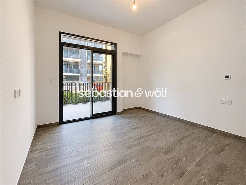 3 05_Bedroom_Second_View. jpg