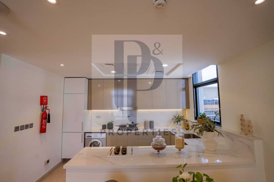 5 Riviera handover-23. jpg