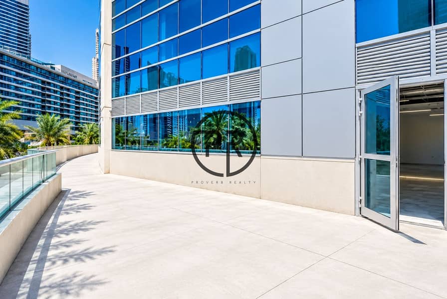 4 Sunlit Modern Glass Terrace Facade. png