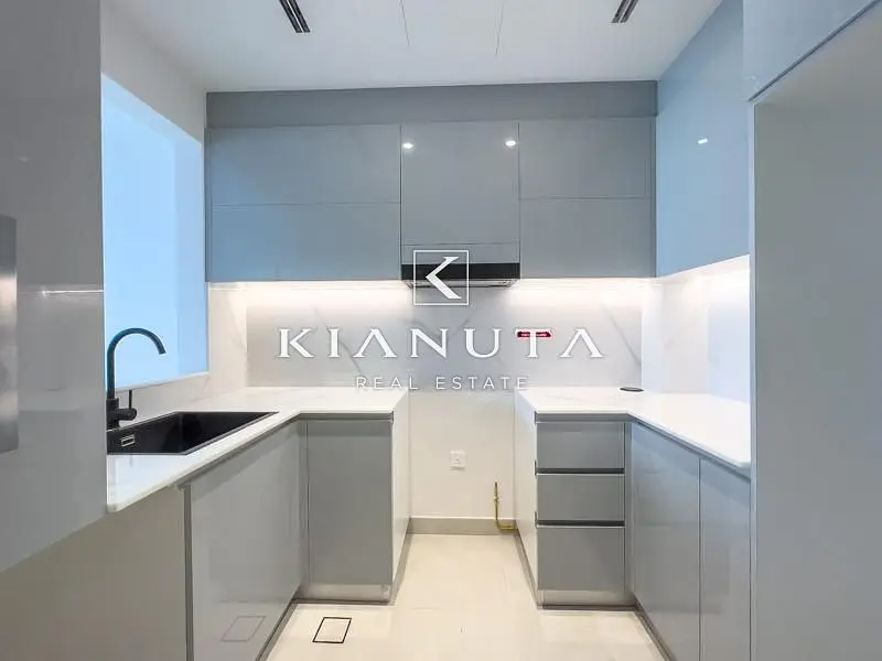 MOTIVATED SELLER| BEST PRICE| MIDDLE FLOOR| RENTED