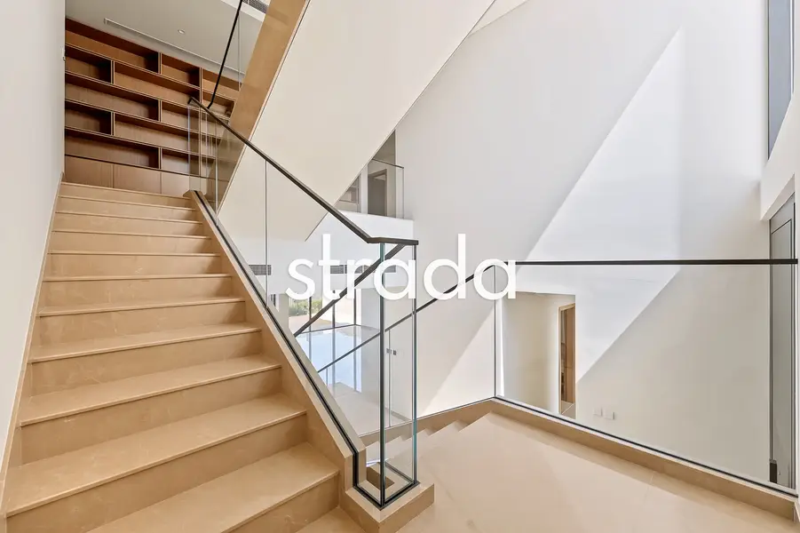 Community Expert | Large Corner Plot | Vacant