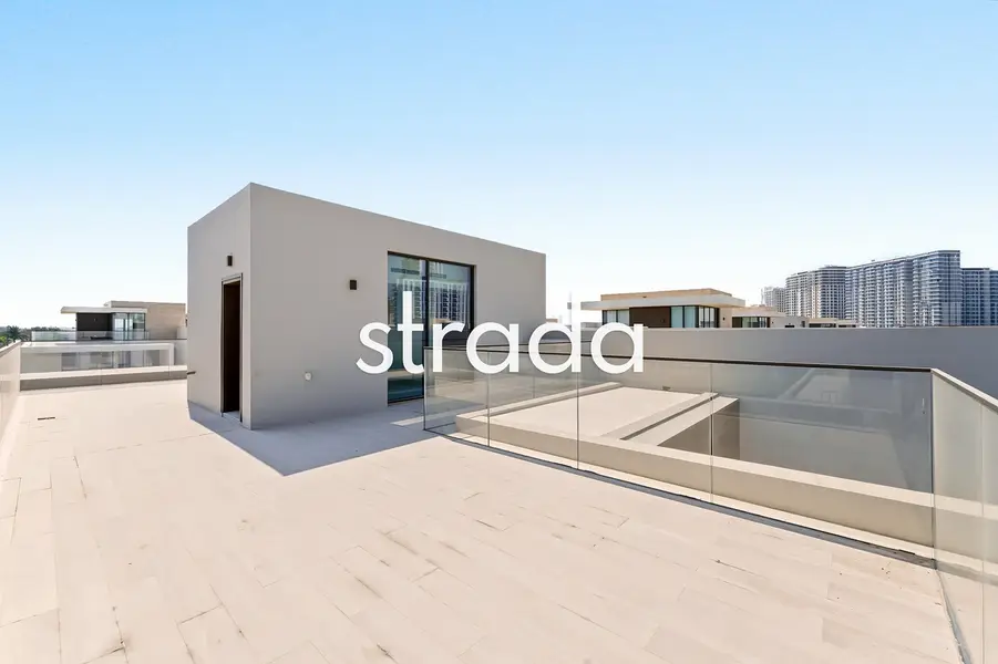 Community Expert | Large Corner Plot | Vacant