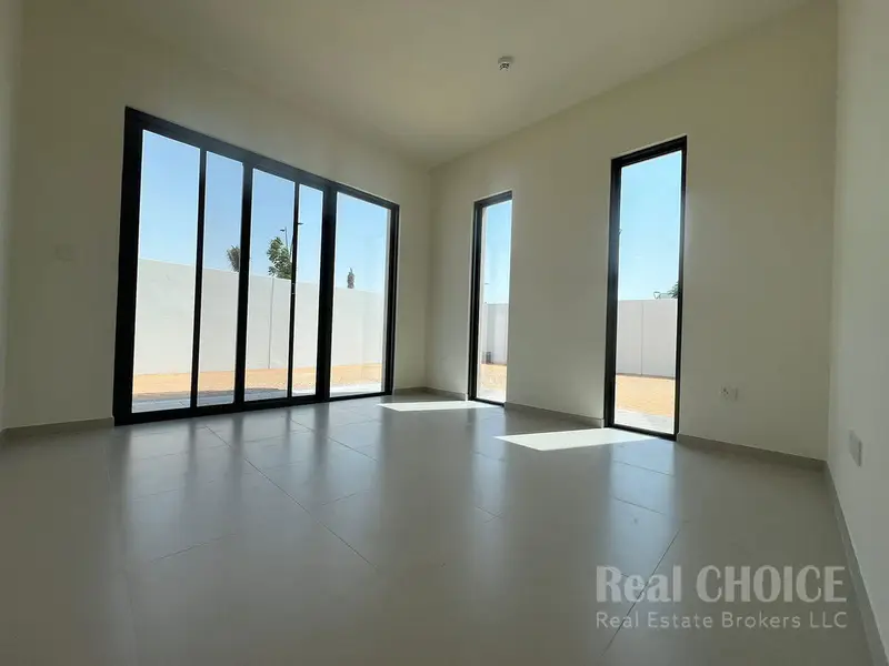 Villa | Private Garden| Exclusive Community Living