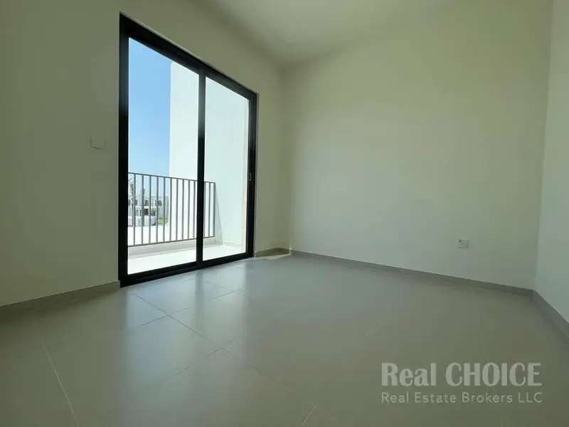 Villa | Private Garden| Exclusive Community Living