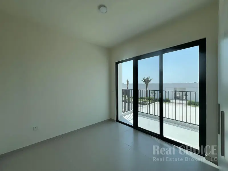 Villa | Private Garden| Exclusive Community Living