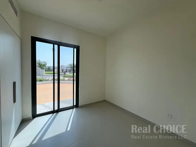 Villa | Private Garden| Exclusive Community Living