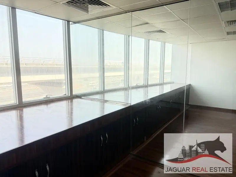 READY OFFICE WITH GLASS PARTITIONS, AL BARSHA1, SHEIKH ZAYED ROAD, 2 PARKING, CHILLER FREE, NEXT TO METRO