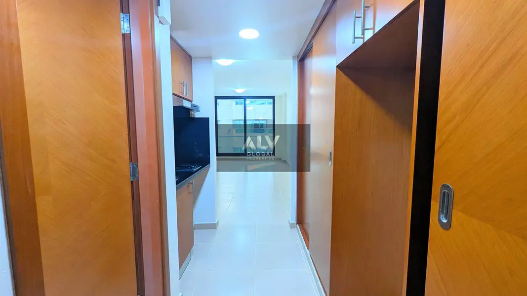 STUDIO WITH BALCONY || DEWA & CHILLER FREE || ALL AMENITIES