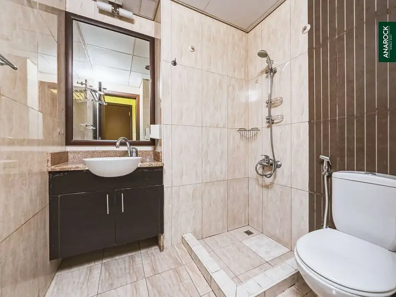 Mid Floor | Community and City View | Tenanted