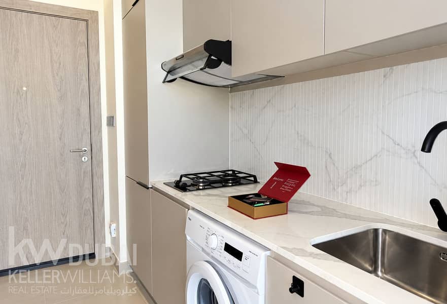 4 Modern Kitchen Laundry with Welcome Box. png