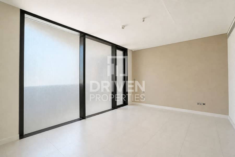 Sea View | Biggets Layout | Balcony | 0 Commission Sea View | Biggets Layout | Balcony | 0 Commission