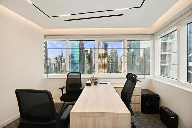 3 partitions | Rented | High Floor | Furnished