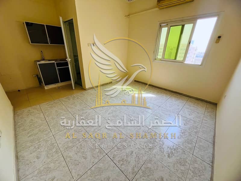 6 استديو-للا-يجار-1-غرف-النباعة-الشارقة-صورة-العقار-aq-5800-05. jpg