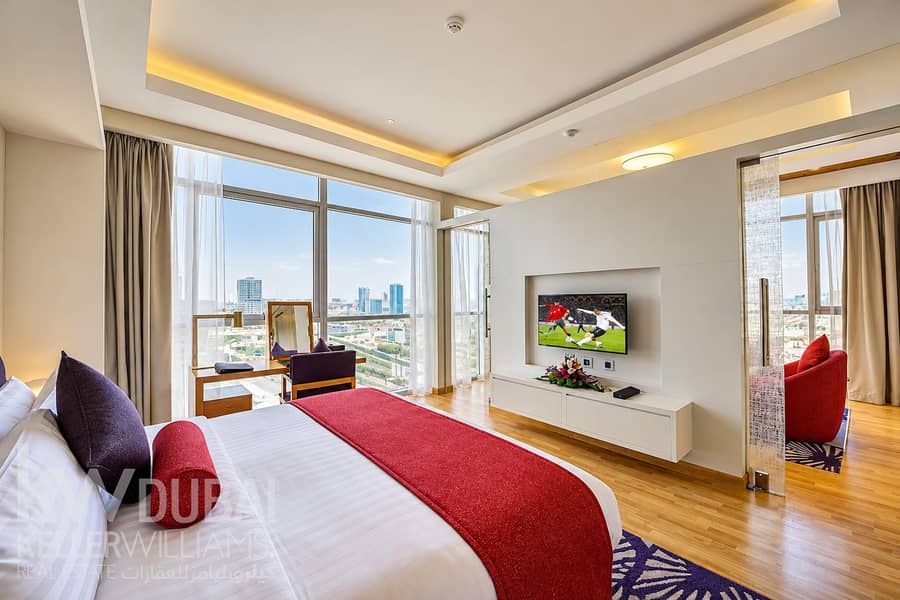 6 Contemporary Hotel Suite with City Views. png