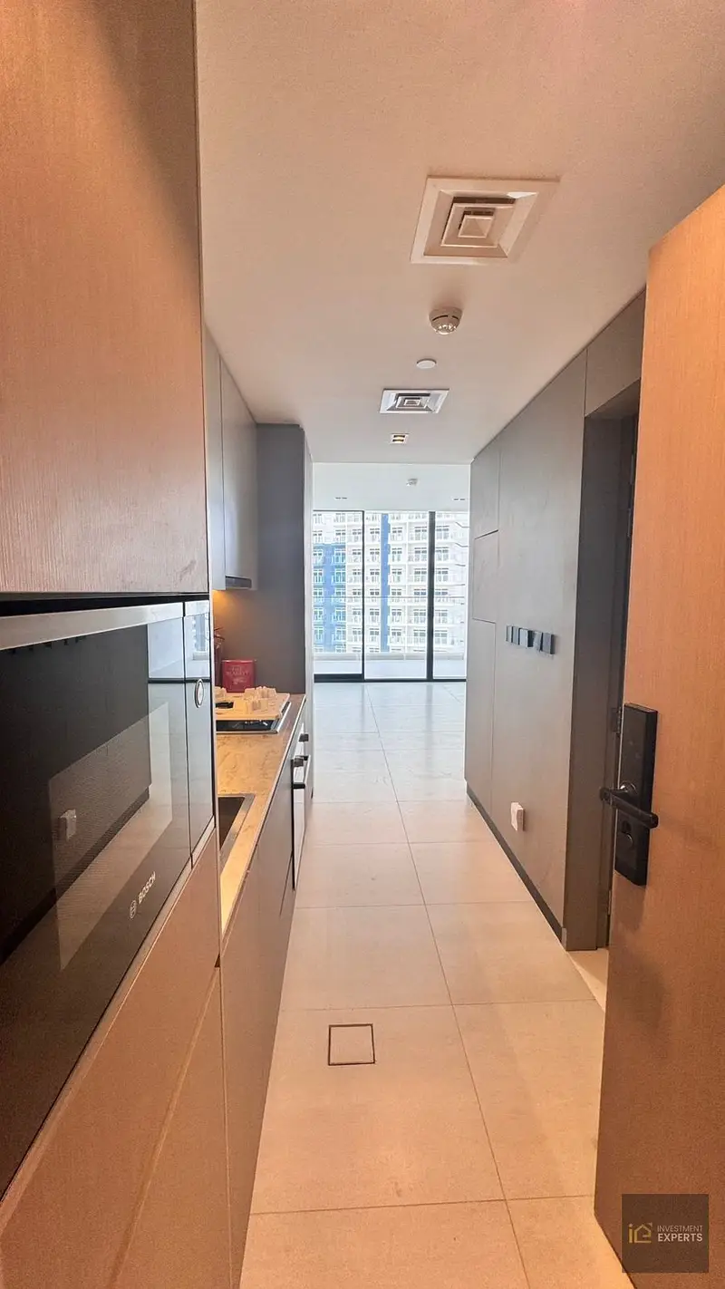 MODERN STUDIO | OPPOSITE VIEW | MOTIVATED SELLER