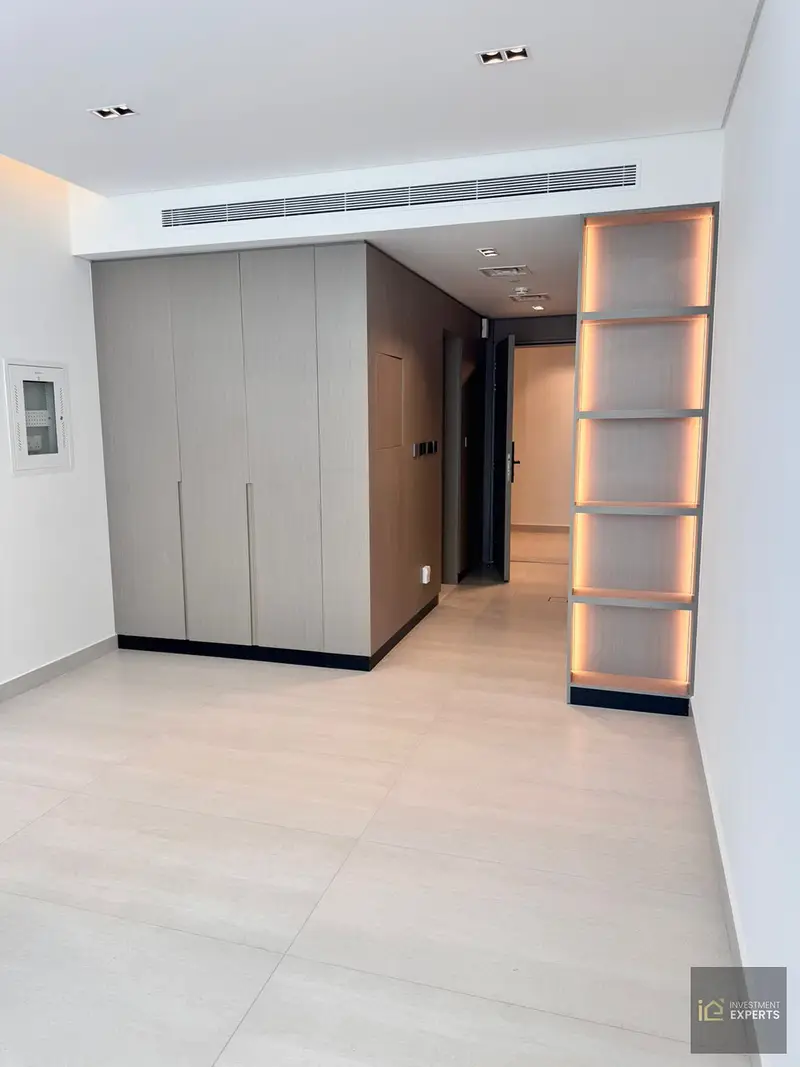 MODERN STUDIO | OPPOSITE VIEW | MOTIVATED SELLER