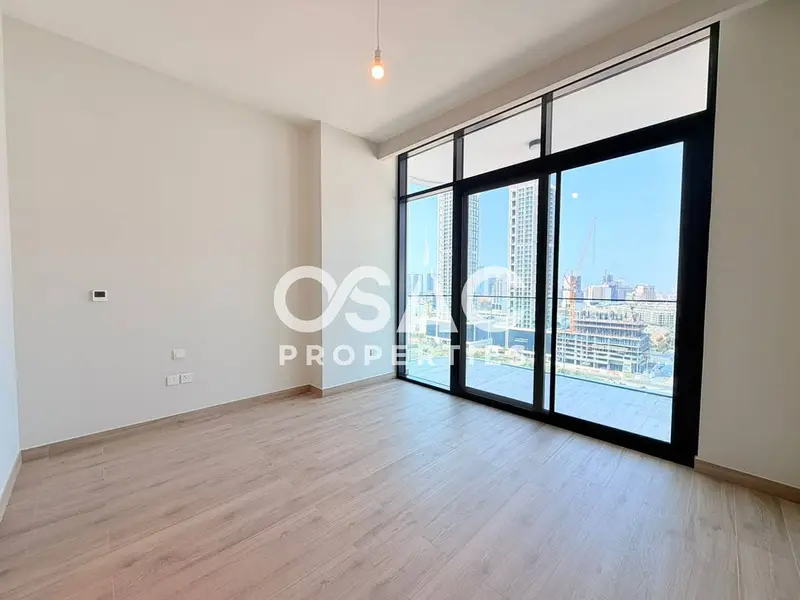 Brand New | Luxurious | Pool & Skyline View